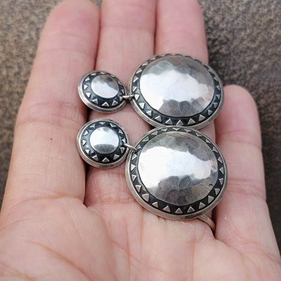 Southwestern vintage handmade 925 sterling silver hammered disc earrings - Picture 5 of 15